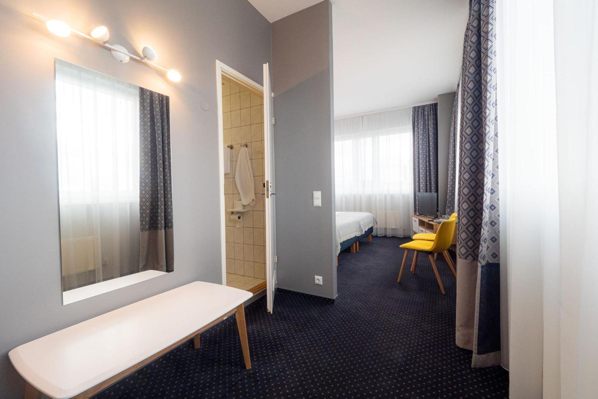 Centrum Hotel Viljandi Esterno foto